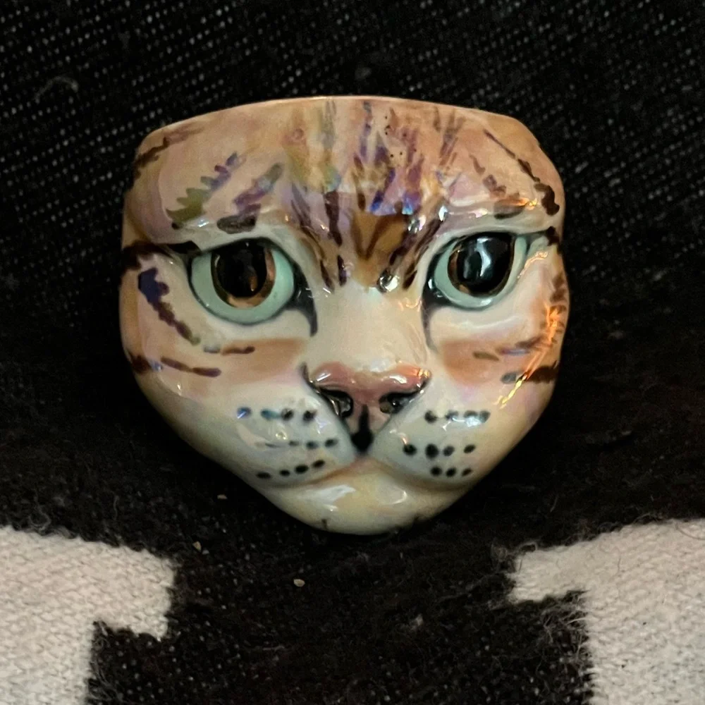 KM (Karen & Mark Kelleher- Maui, Hawaii) Cat Cuff (Hand Painted) Bracelet - Picture 1 of 8